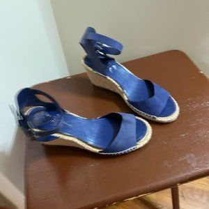 VINCE CAMUTO SANDALS